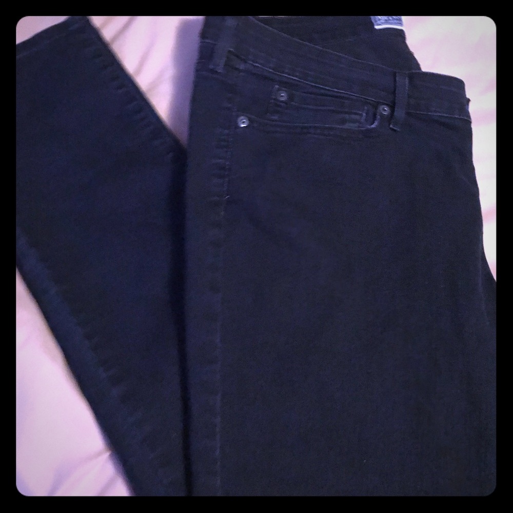 Signature Levi jeans